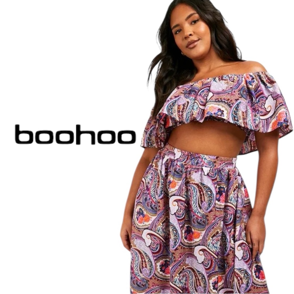 🌷Boohoo Plus Off Shoulder Crop Top Size 16 | Paisley 3/$30